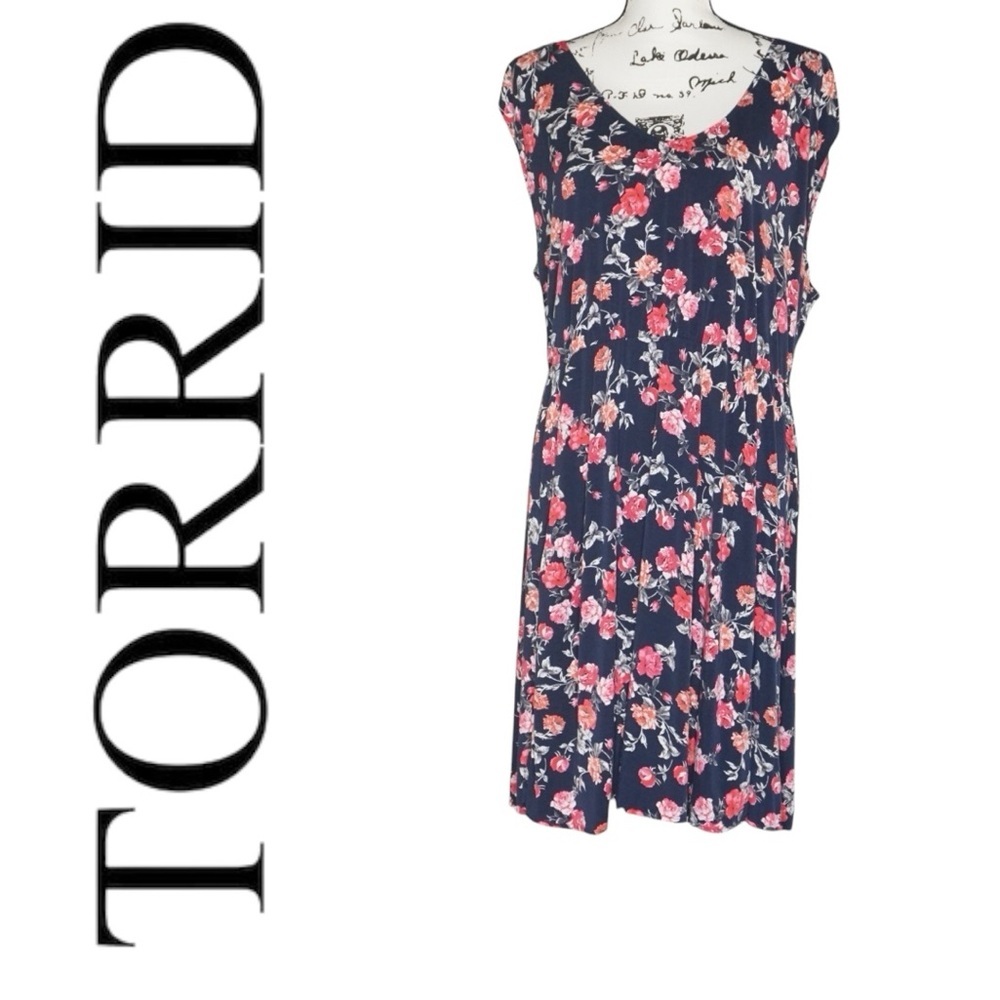 Torrid Navy Floral Short Sleeve Midi Skater Dress, Size 2